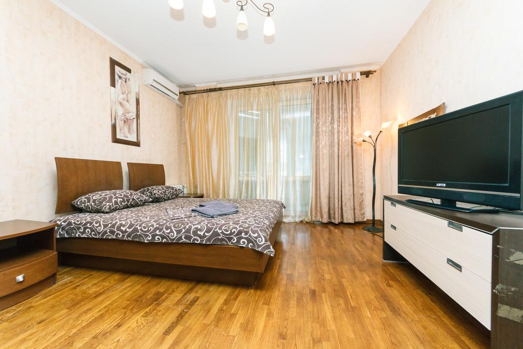 Two-Storey Apartment Near Iec Kiev Bagian luar foto