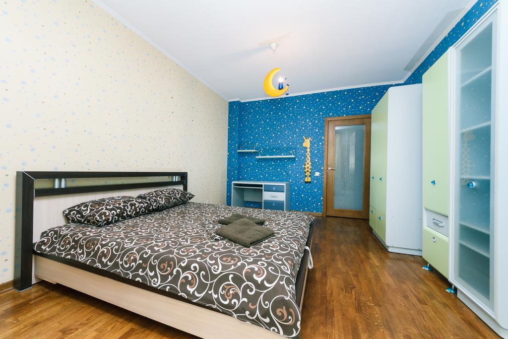 Two-Storey Apartment Near Iec Kiev Bagian luar foto