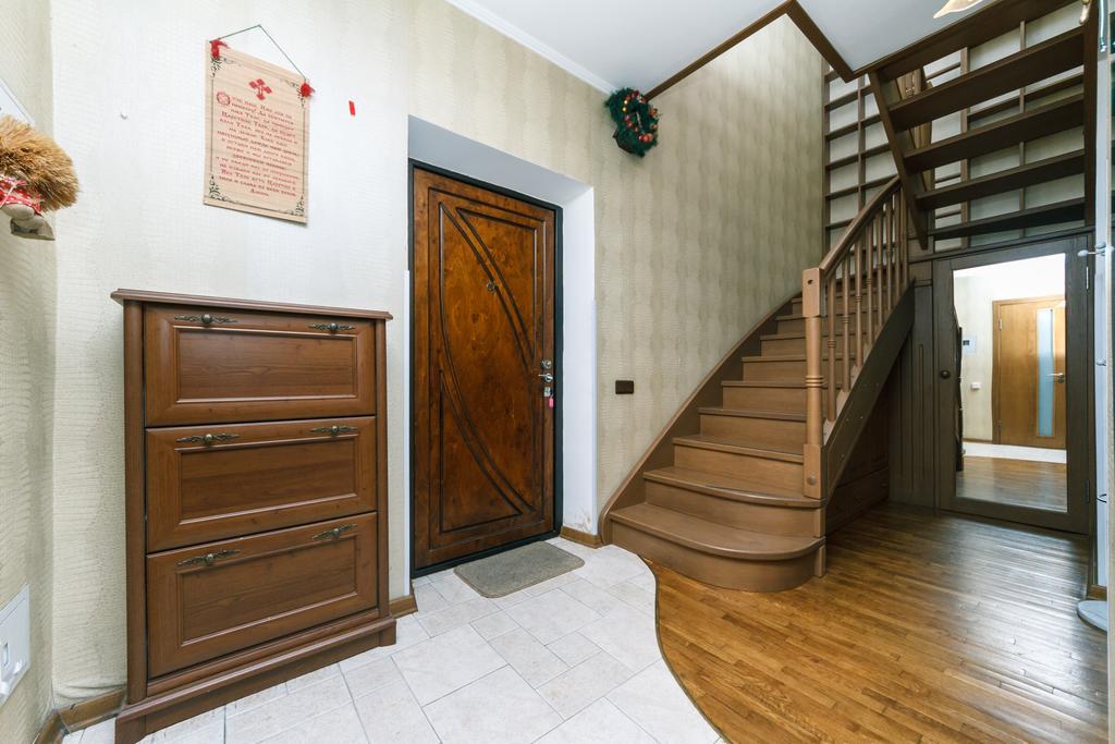 Two-Storey Apartment Near Iec Kiev Bagian luar foto